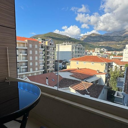 Apartments Lora Zmajeva, 7 Будва Екстер'єр фото