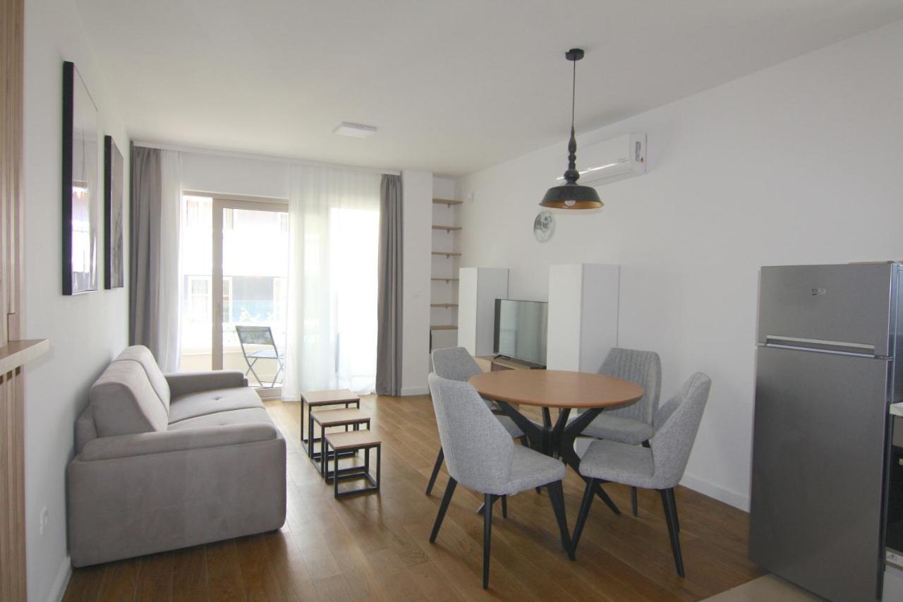 Apartments Lora Zmajeva, 7 Будва Екстер'єр фото