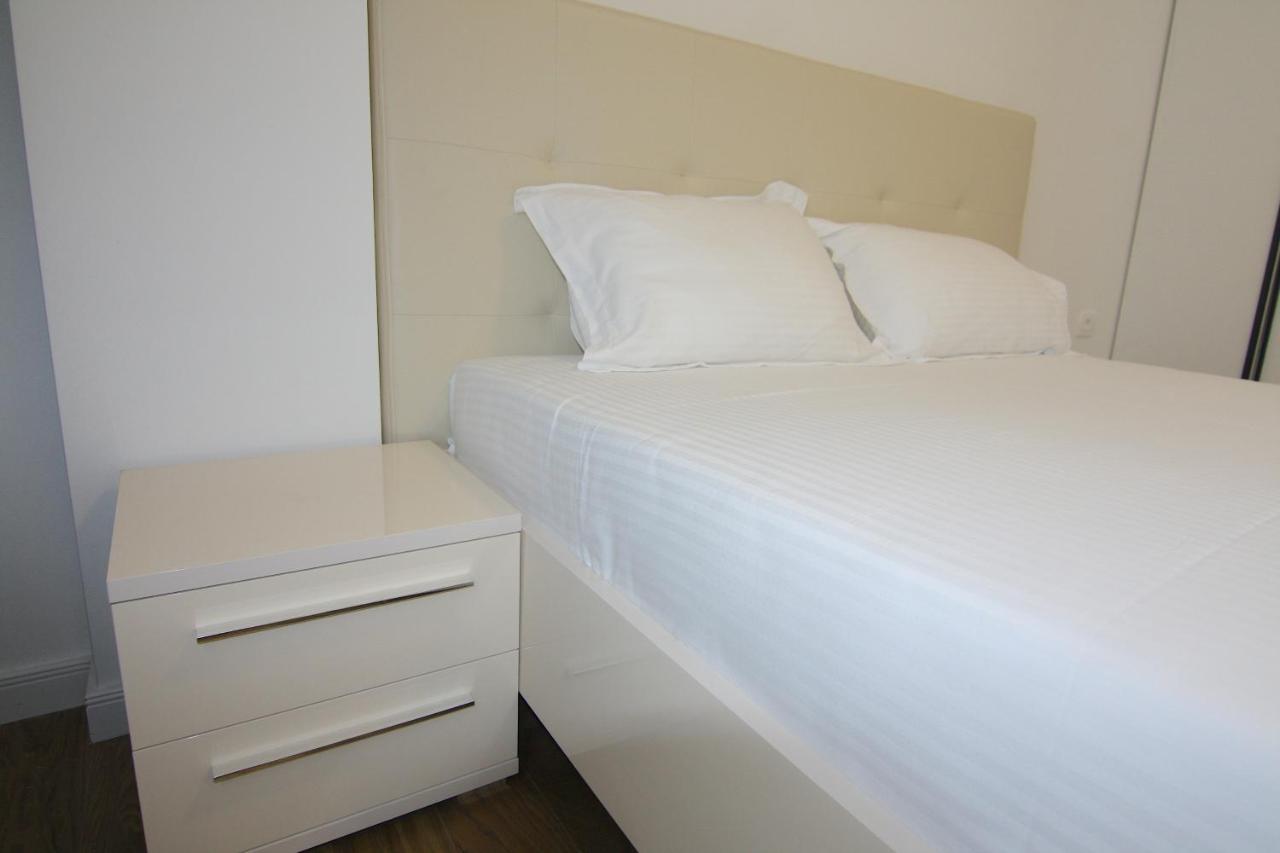 Apartments Lora Zmajeva, 7 Будва Екстер'єр фото