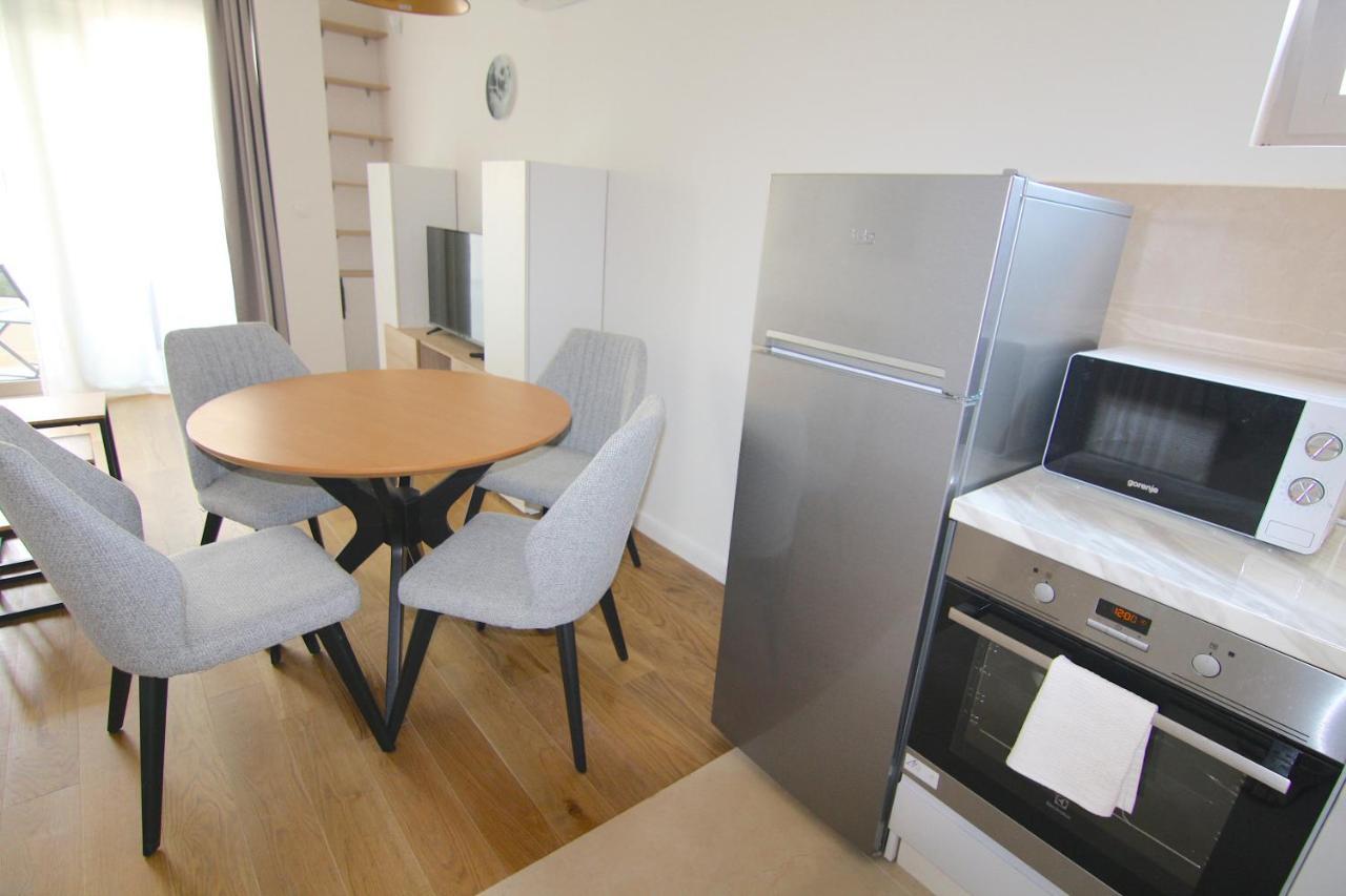 Apartments Lora Zmajeva, 7 Будва Екстер'єр фото